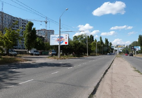 Щит 6x3,  Небесной Сотни пр, 91-А, автостоянка