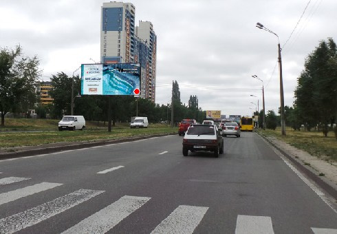 Щит 6x3,  Богатырская ул. (на разделителе)