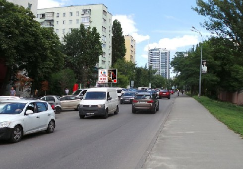 Беклайт 3.14x2.32,  Коновальца ул., 15 (бывш. Щорса ул.) - Анри Барбюса ул. (BackLit)