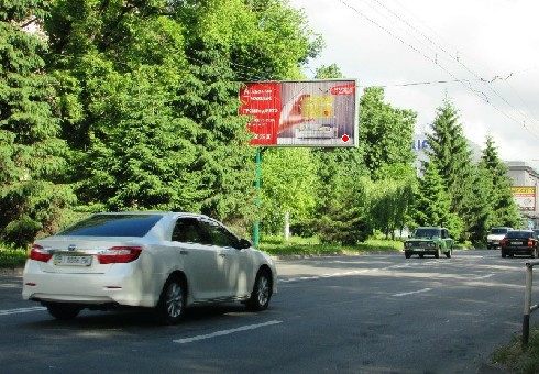 Призма 6x3,  Раиси Кириченко ул., 82
