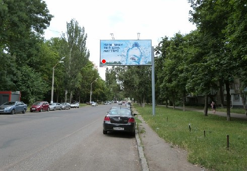 Щит 6x3,  Ивана и Юрия Лип ул., 25