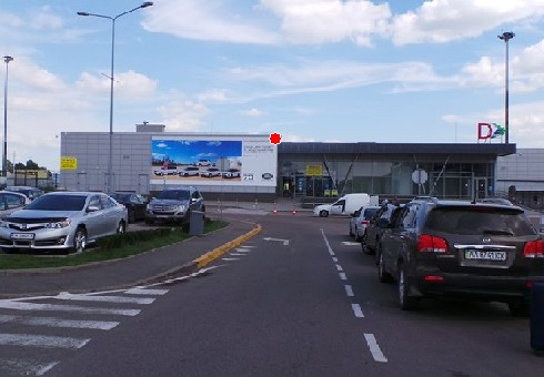 Брендмауер 15x5,  Фасад Терминала D, улица (Терминал D)