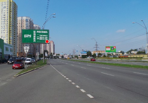 Щит 6x3,  Саперно-Слободская ул., 26 (на разделителе)