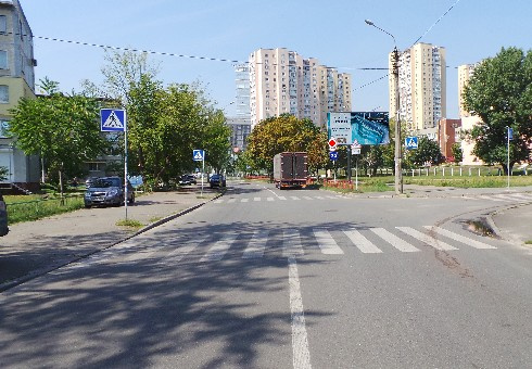 Щит 6x3,  Дарницкий б-р., 15