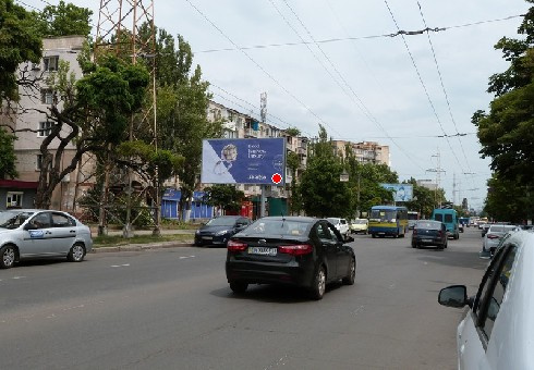 Щит 6x3,  Космонавтов ул., 14