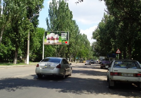 Щит 6x3,  Ивана и Юрия Лип ул., 76