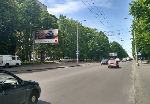 Щит 6x3,  Киевская ул., 26 в районе остановки "Автовокзал"