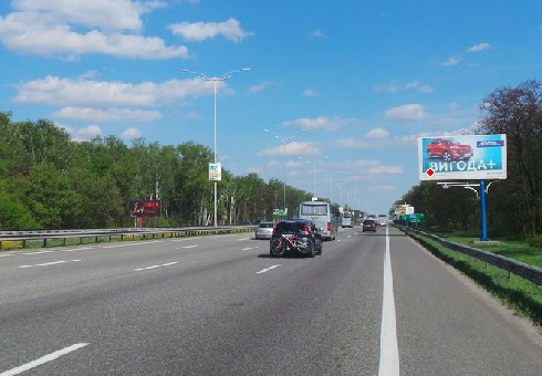 Щит 8x4,  27,150 км. автомагистрали Киев - Борисполь