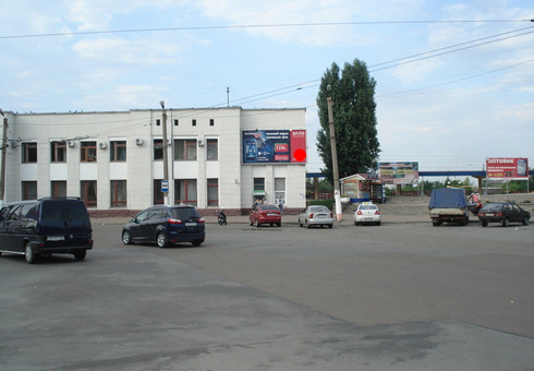 Призма 6x3,  Привокзальная пл., 2