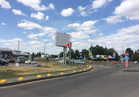 Беклайт 4x3.2,  Медовая ул., 2 Аэропорт "Киев"