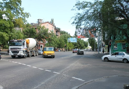 Призма 6x3,  Мясоедовская ул., 4 - Средняя ул., 1